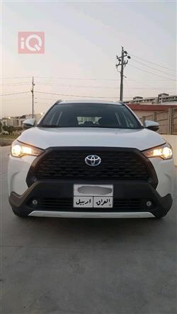 تۆیۆتا کۆرۆلا کرۆس